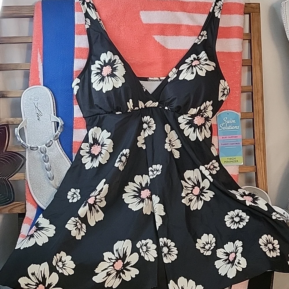 💥 NWT Swim Solutions Floral swim dress swimdress - Picture 1 of 9